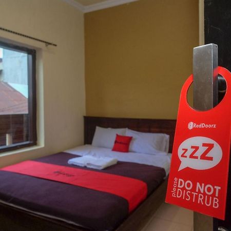 Reddoorz At Hotel Rich Parepare Near Pantai Mattirotasi Esterno foto