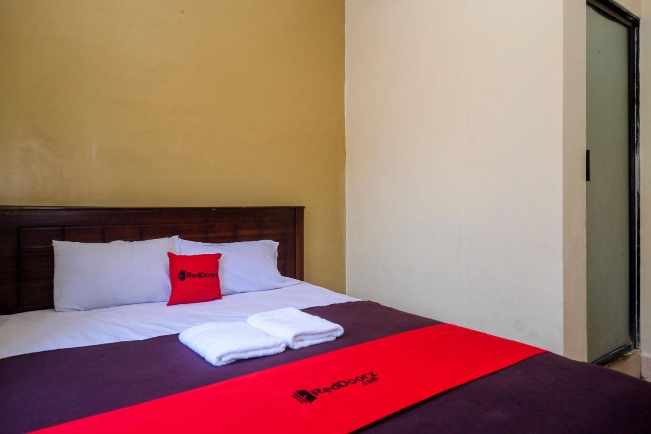 Reddoorz At Hotel Rich Parepare Near Pantai Mattirotasi Esterno foto