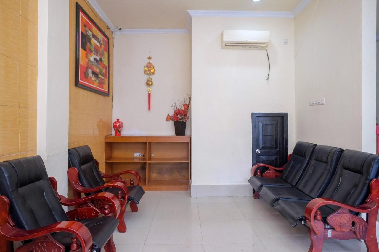 Reddoorz At Hotel Rich Parepare Near Pantai Mattirotasi Esterno foto