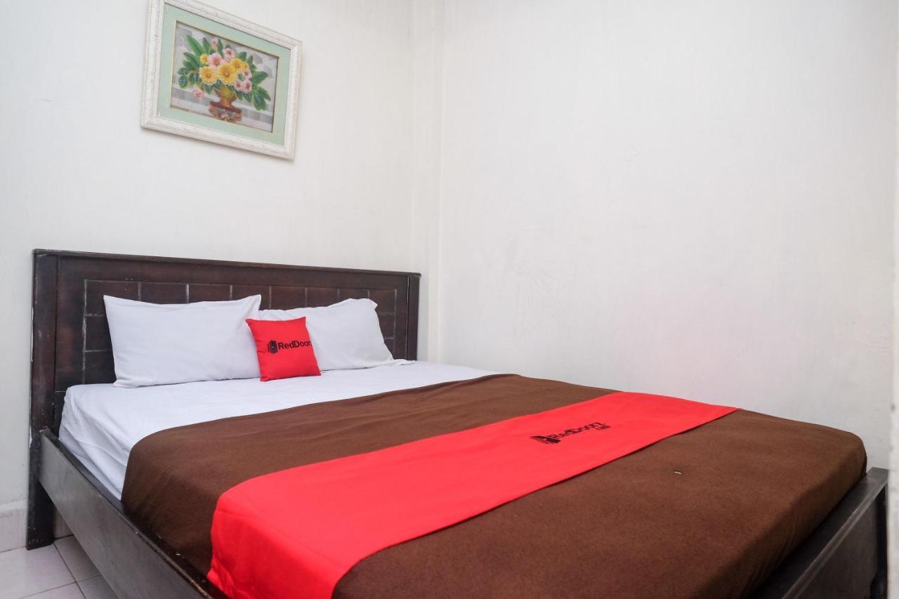 Reddoorz At Hotel Rich Parepare Near Pantai Mattirotasi Esterno foto
